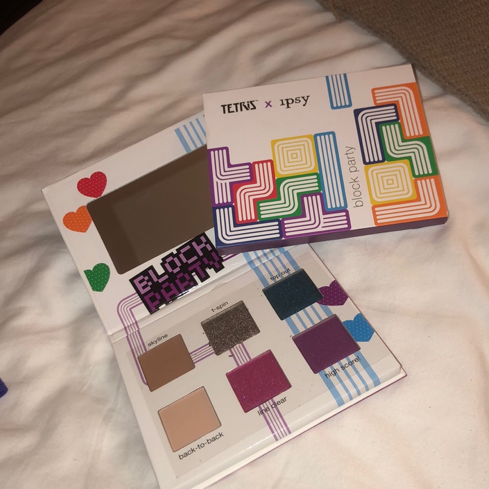 Tetris x Ipsy Block Patty Eye Palette.